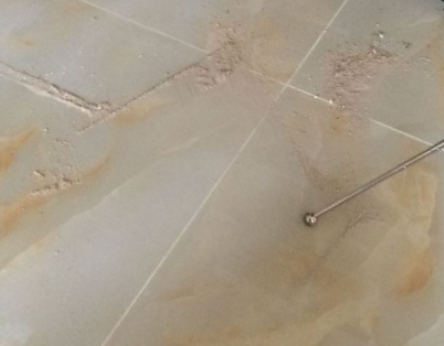长春市瓷砖空鼓维修公司分享粘合剂选择不当在瓷砖铺贴过程中可能导致以下问题